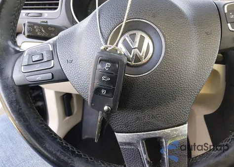 2011 Volkswagen Jetta Sportwagen 2.0L Tdi from USA, damaged, VIN 3VWPL7AJ6BM664774